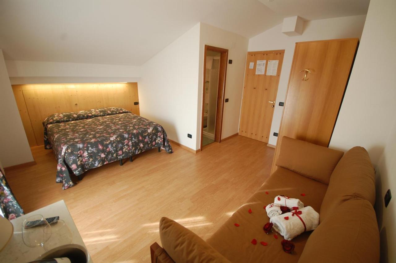 Chalet Fiocco Di Neve ปินโซโล ห้อง รูปภาพ