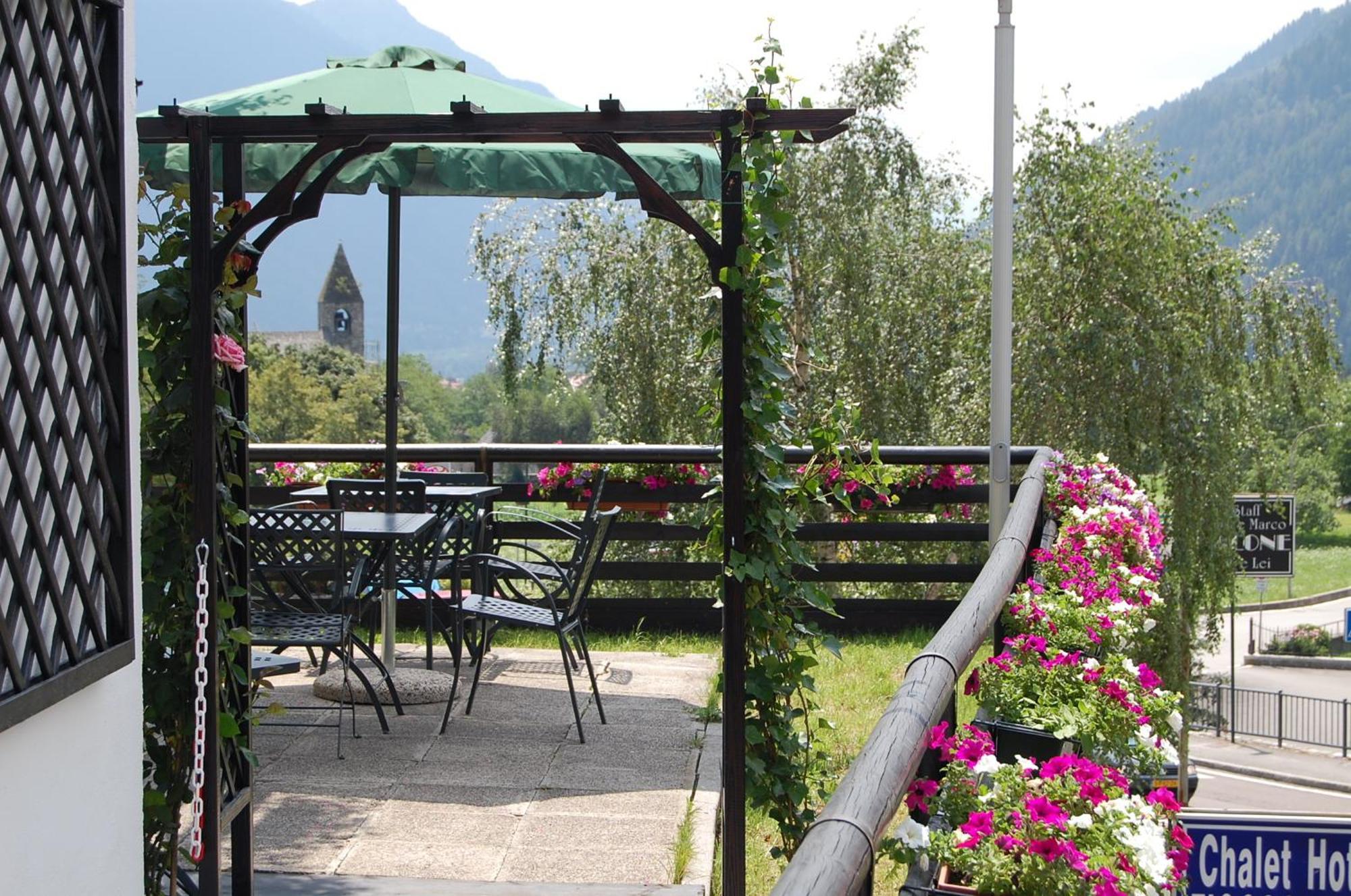 Chalet Fiocco Di Neve ปินโซโล ภายนอก รูปภาพ