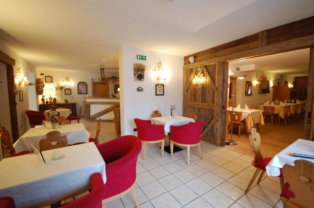 Chalet Fiocco Di Neve ปินโซโล ภายนอก รูปภาพ