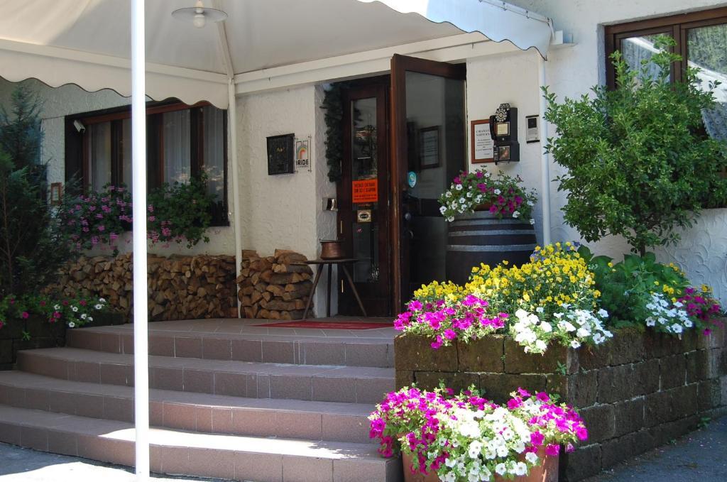 Chalet Fiocco Di Neve ปินโซโล ภายนอก รูปภาพ