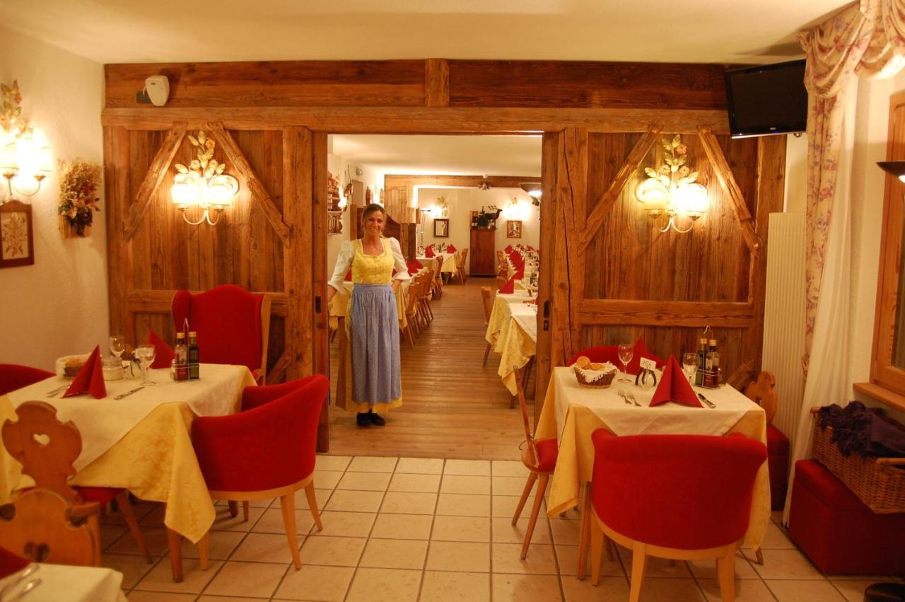 Chalet Fiocco Di Neve ปินโซโล ภายนอก รูปภาพ
